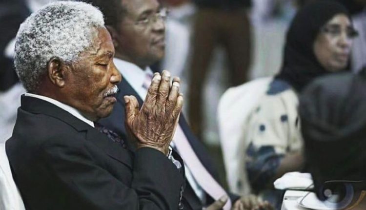 hassan mwinyi